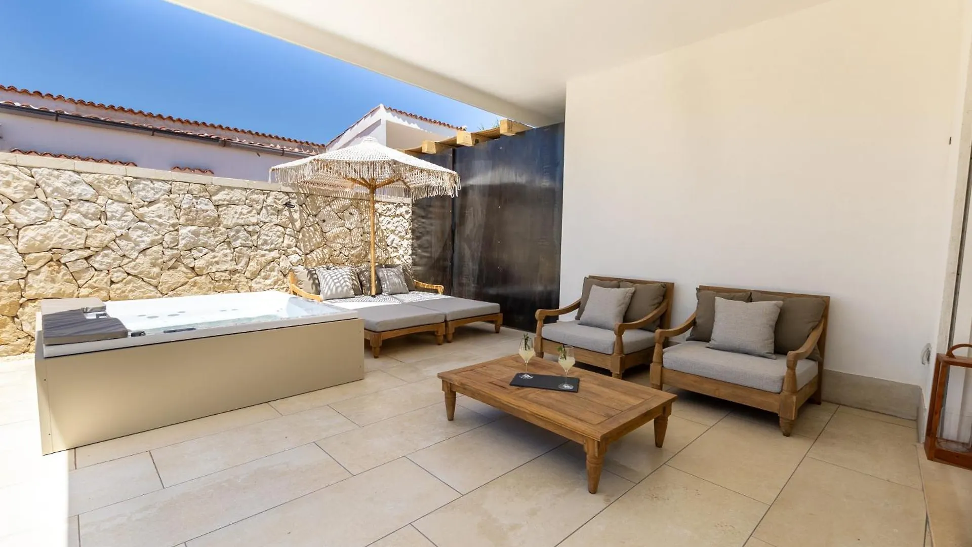 Cala Coralli Syracuse 0*,